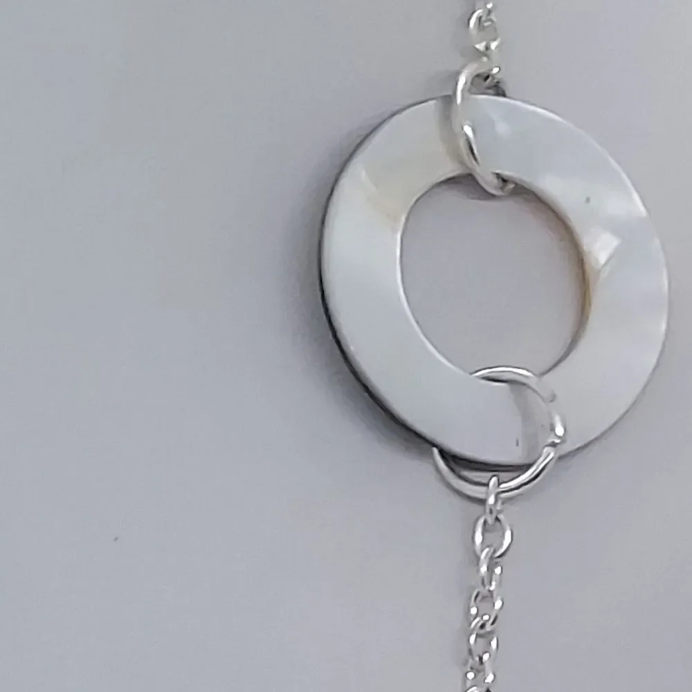 Silver Tone‎ Abalone Circle Necklace